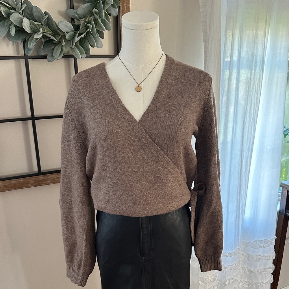 Old Navy V-Neck Sweater in Soft Brown